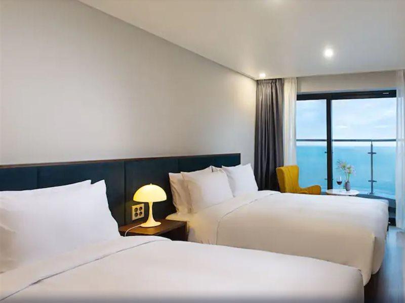 Busan Yeongmu Parade Hotel Haeundae Beach Exterior photo