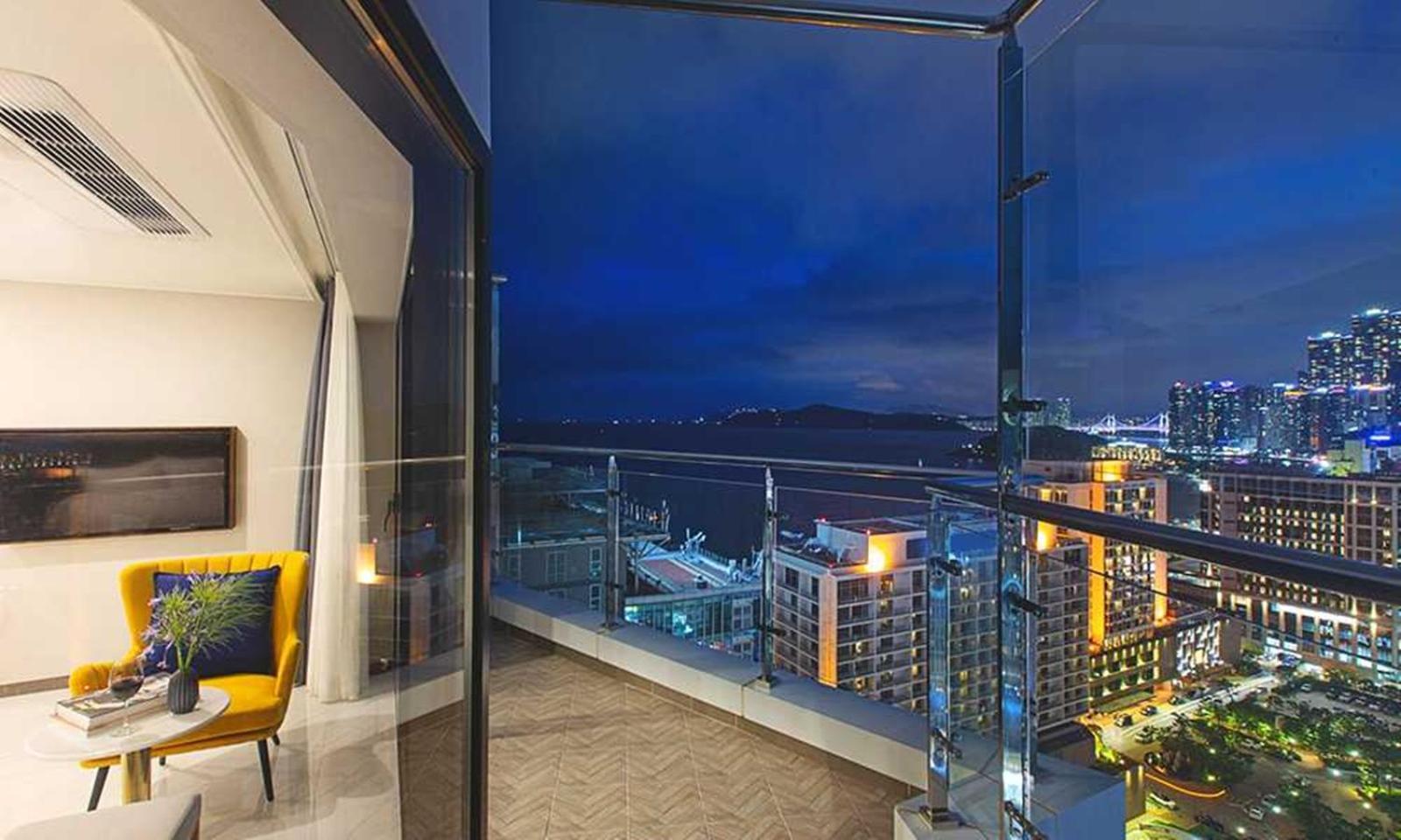 Busan Yeongmu Parade Hotel Haeundae Beach Exterior photo